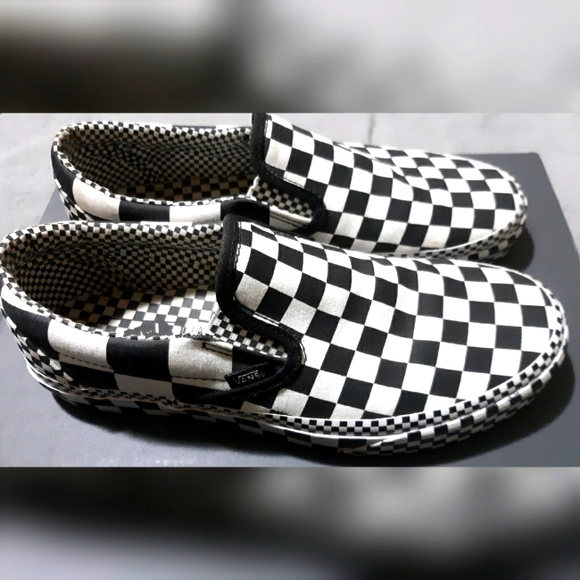 Vans Shoes - Vans All Over Checkered Unisex Womens Size 9 Mens 7.5 Like New